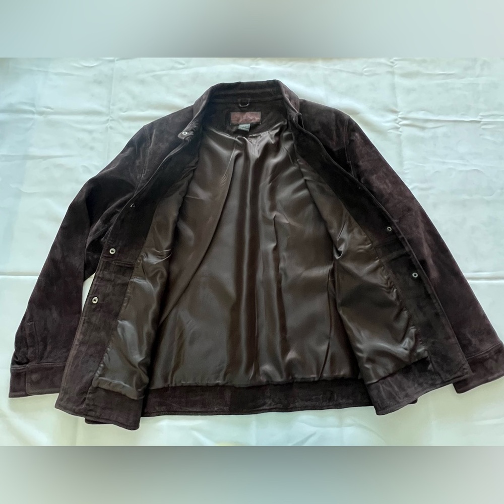 Women's Brown Suede Button-Front Jacket - Picture 3 of 7